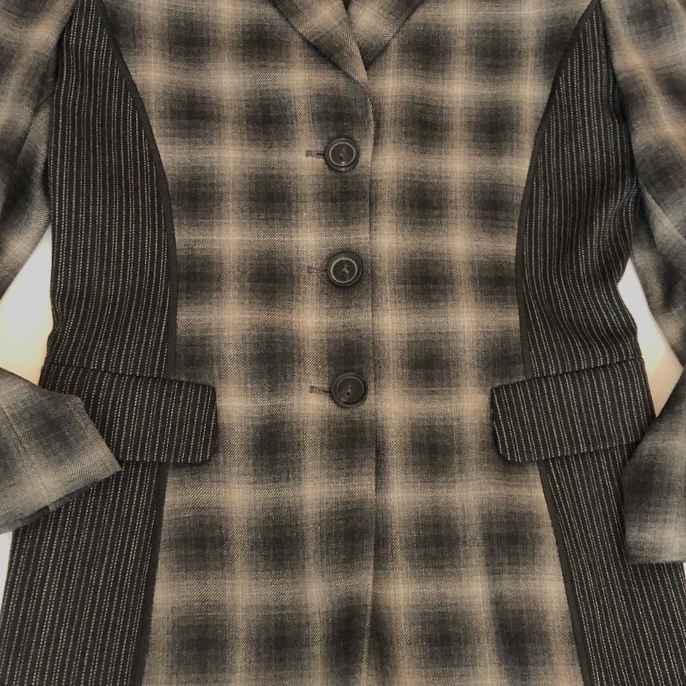 Crisca multi printed jacket.  Funky designer - Picture 6 of 7